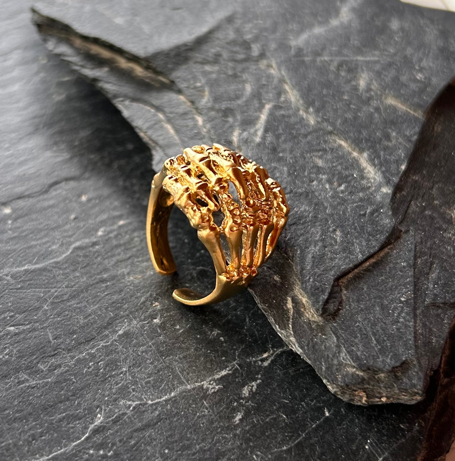 Anillo Esqueleto Dorado