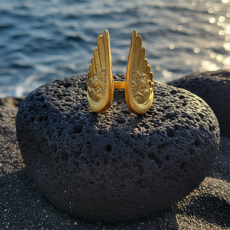 Anillo Alas de Angel Dorado