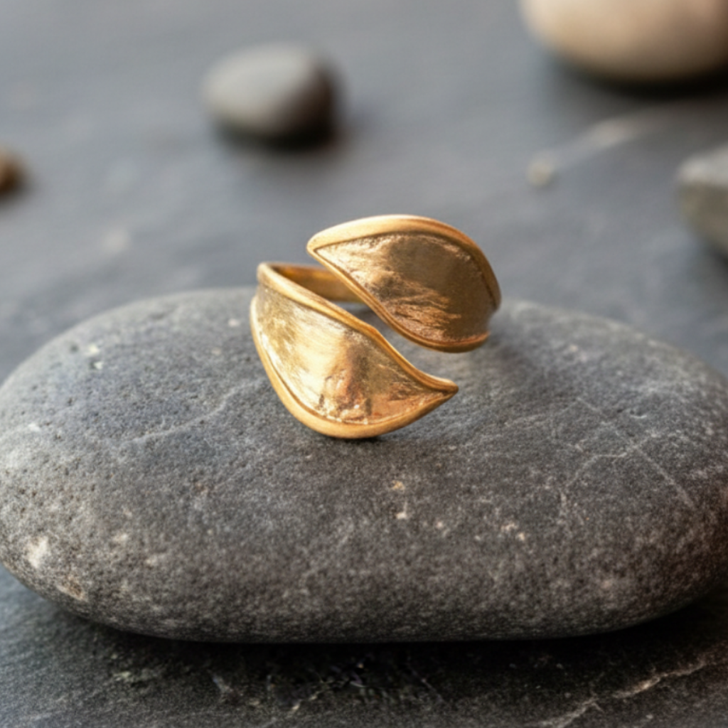 Anillo Doshojas Dorado
