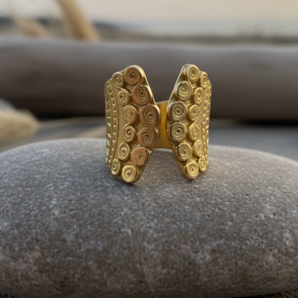 Anillo Espirales Dorado