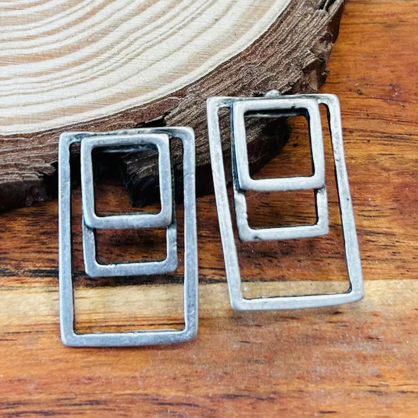 Pendientes Square